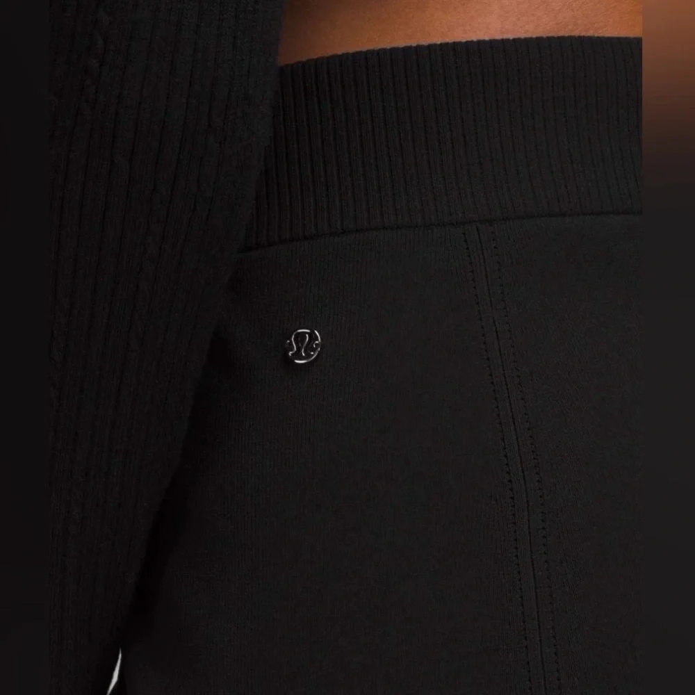 Lululemon✨Ribbed-Knit Mini Skirt RARE•Black•Knit Full Zip Skirt•Like New•Large - Picture 2 of 15
